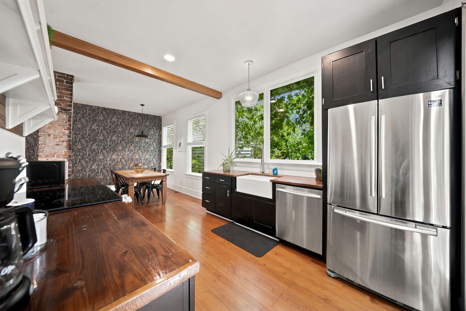 Boho Bungalow - Downtown - Free Parking