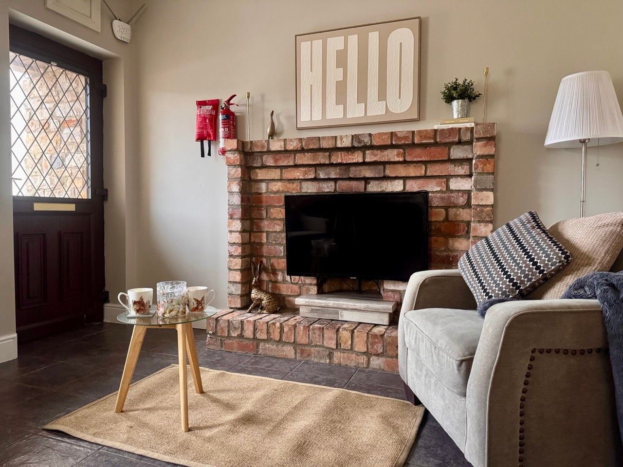 The Stone Cottage: Cosy and Contemporary with a Superking & Twin Bedroom En-suite