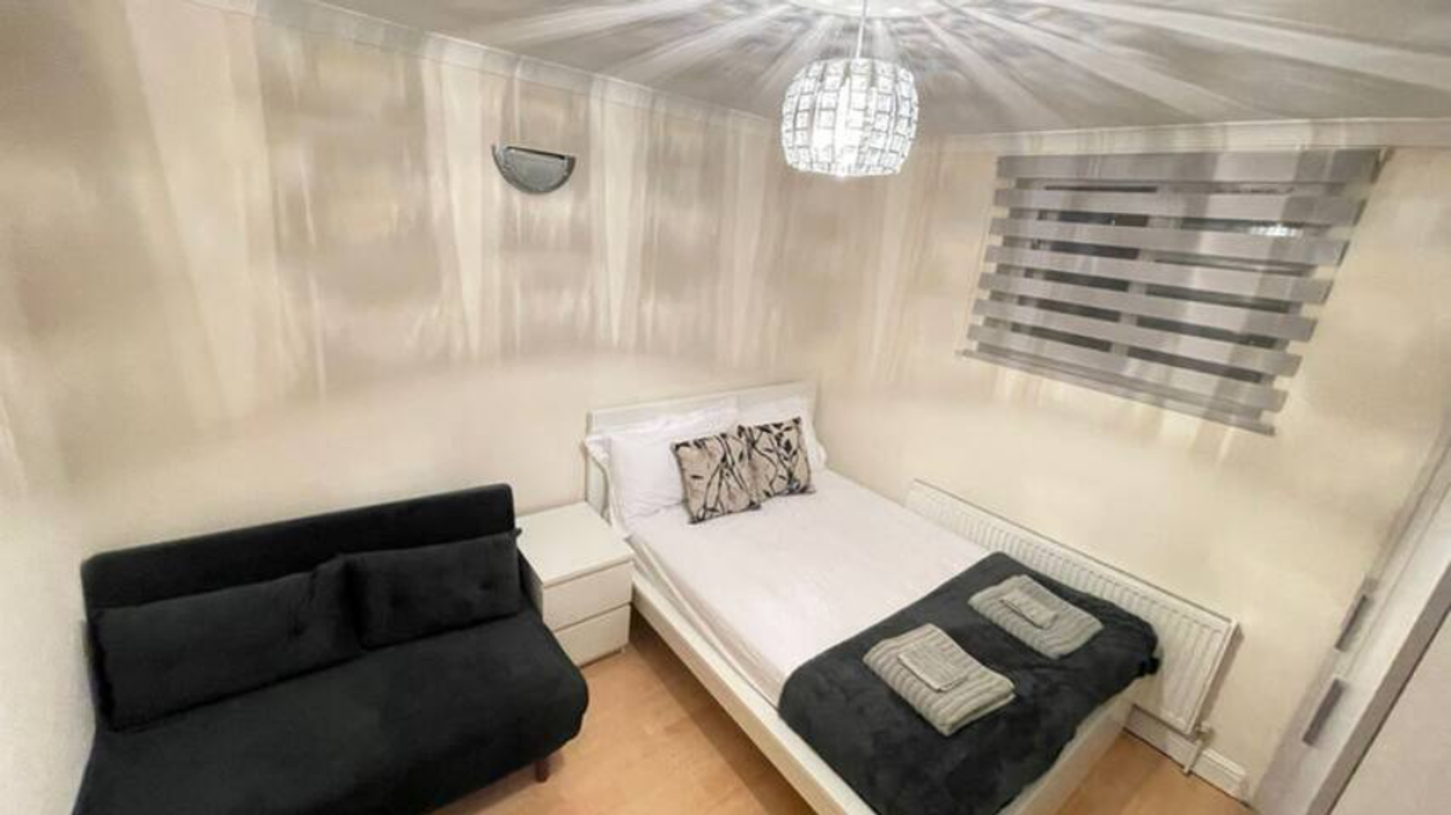 Entire 3 BR Home - Minutes to Emirates Stadium!