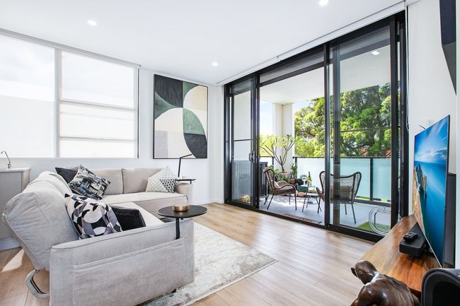 Cosy Stay @ Mortdale- Stylish 1 Bdrm with Parking