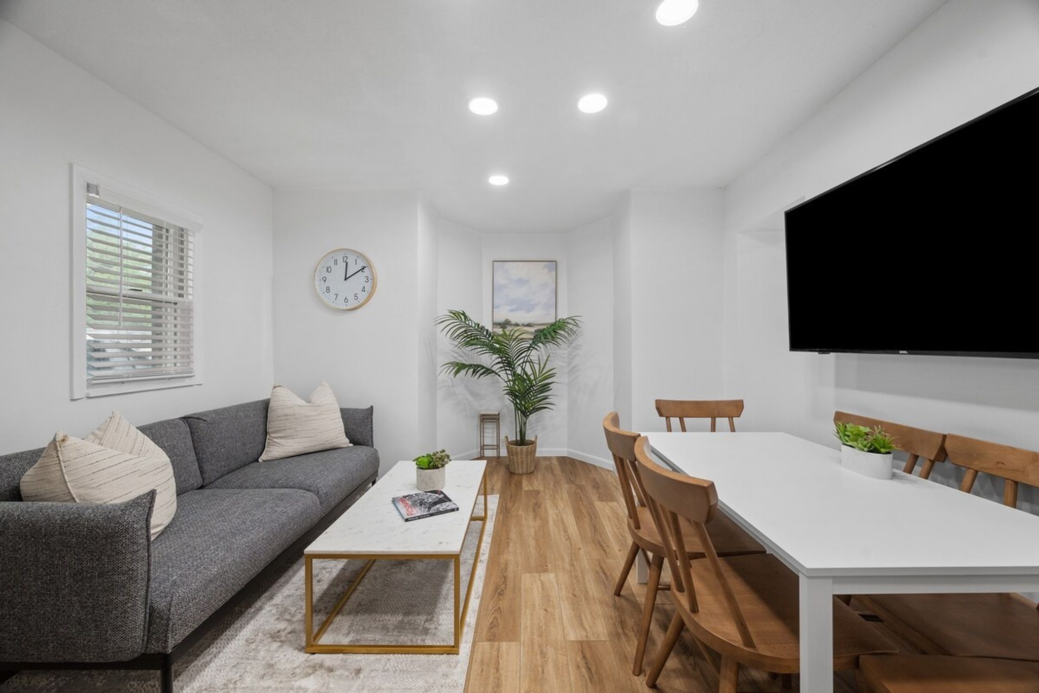 Modern & Spacious 4 Bdr Apt in Gibsonia/Pittsburgh