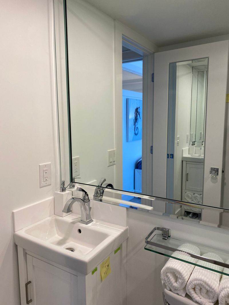 Luxury 2-Bed Condo Steps to Naples Beach & Downtown — photo 19