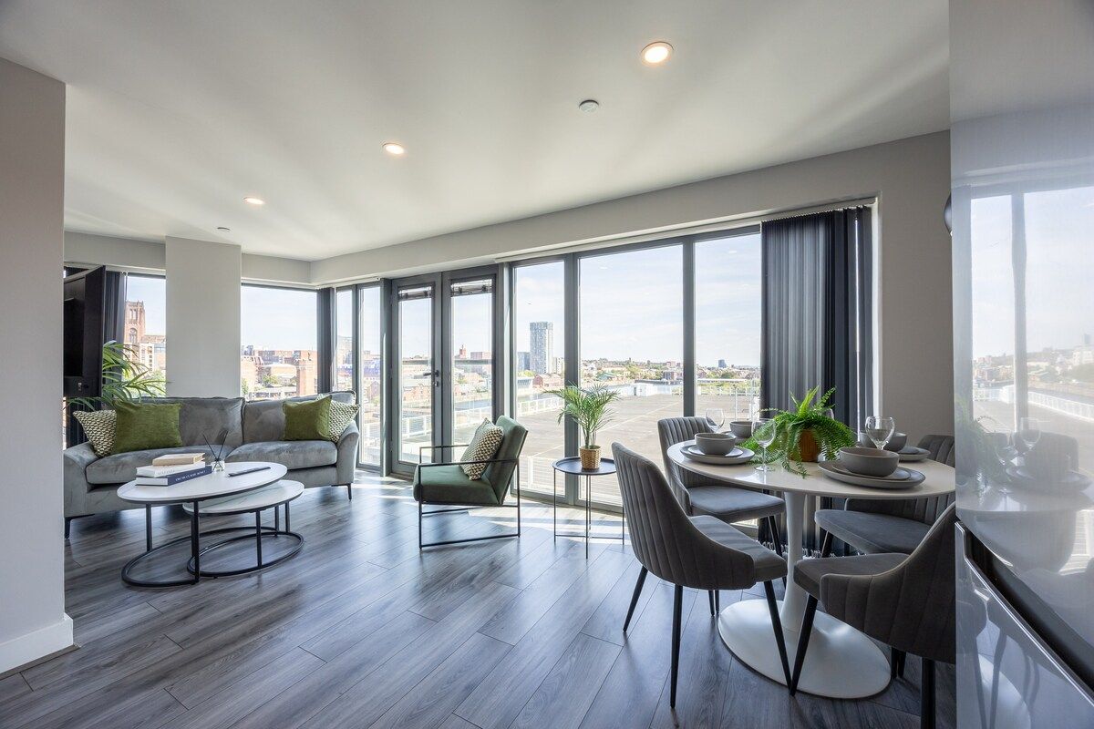 Waterview 2 Bd Apt | Royal Albert Dock & M&S Arena