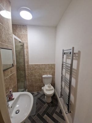 1738823970