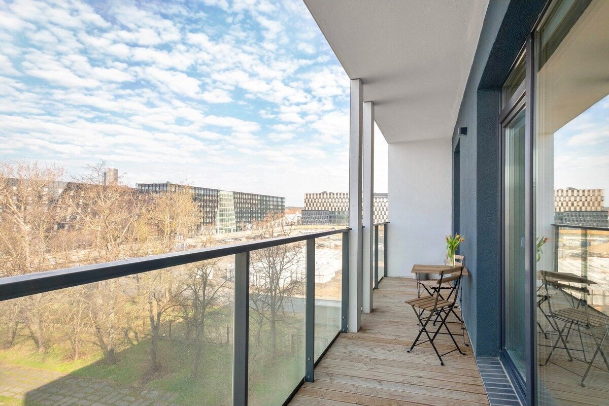Apartment with balcony and castle view