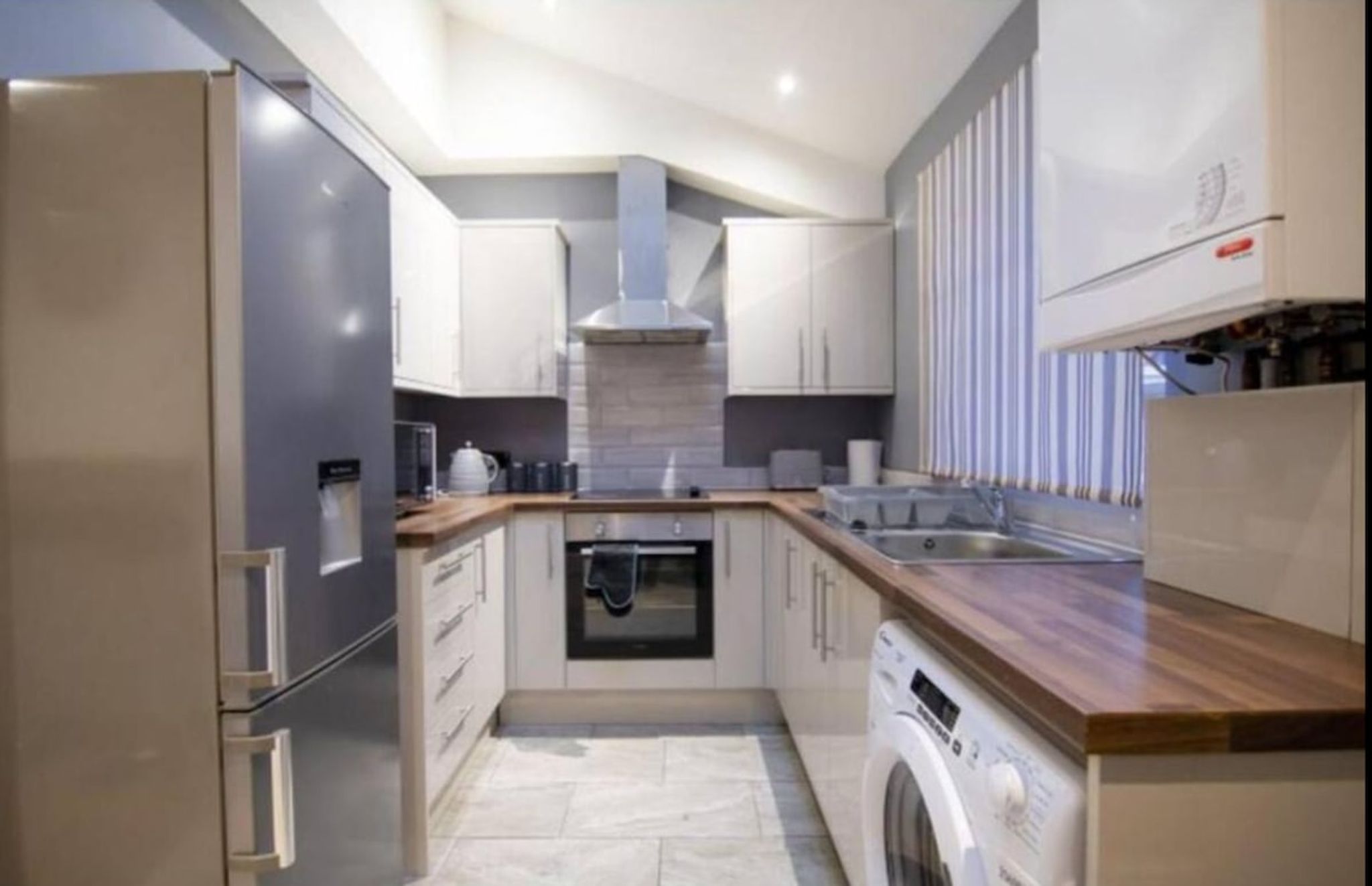 Stunning Bolton Abode – Games Room & Free Parking