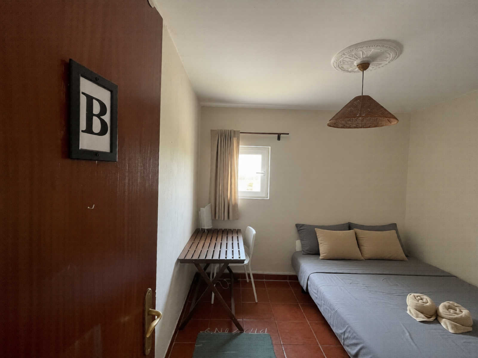 Lapa Lisbon Room + Rooftop Terrace & River View