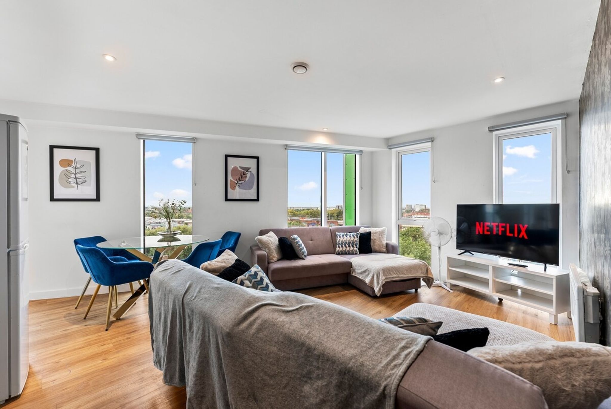 Designer Penthouse in Manchester with Parking