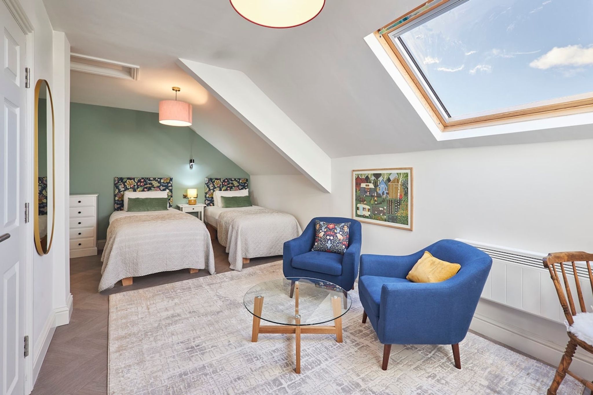 Hedgehope @ Arlington House Hotel