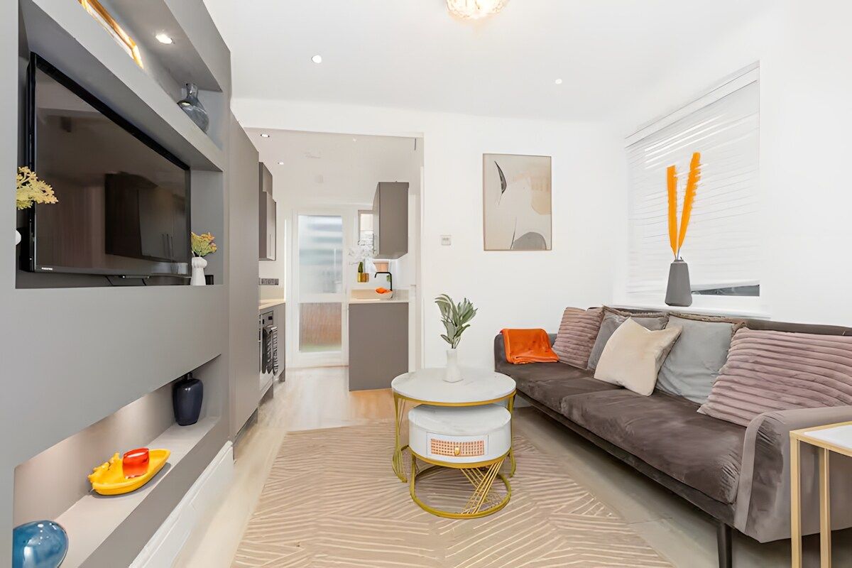 Modern London Apartment for Business Stays