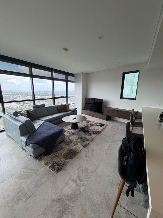 Olympic Park 3BR | Spacious | City Views | Parking