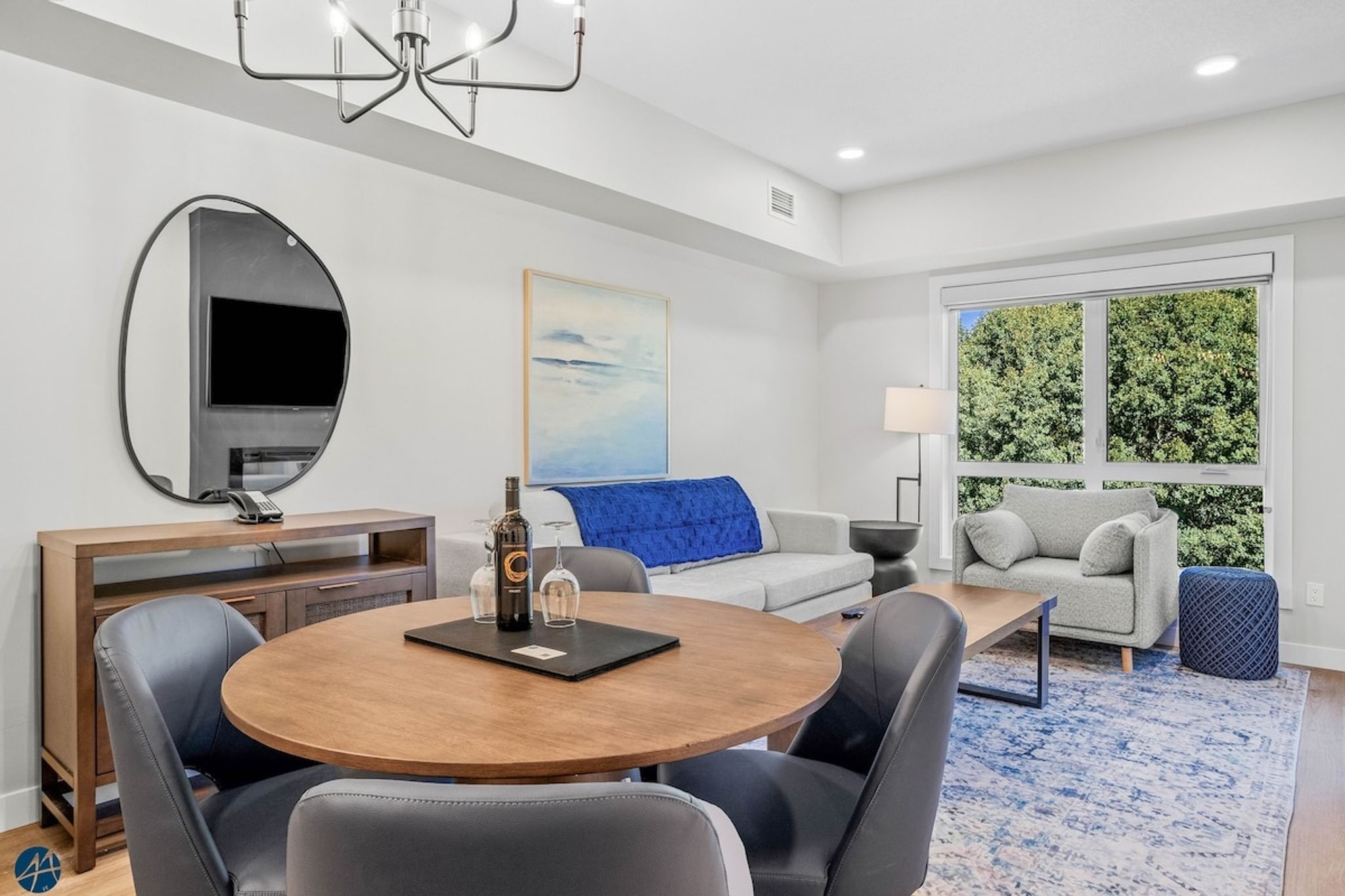 The Creekside - Top Floor Mountiain & Creek Views