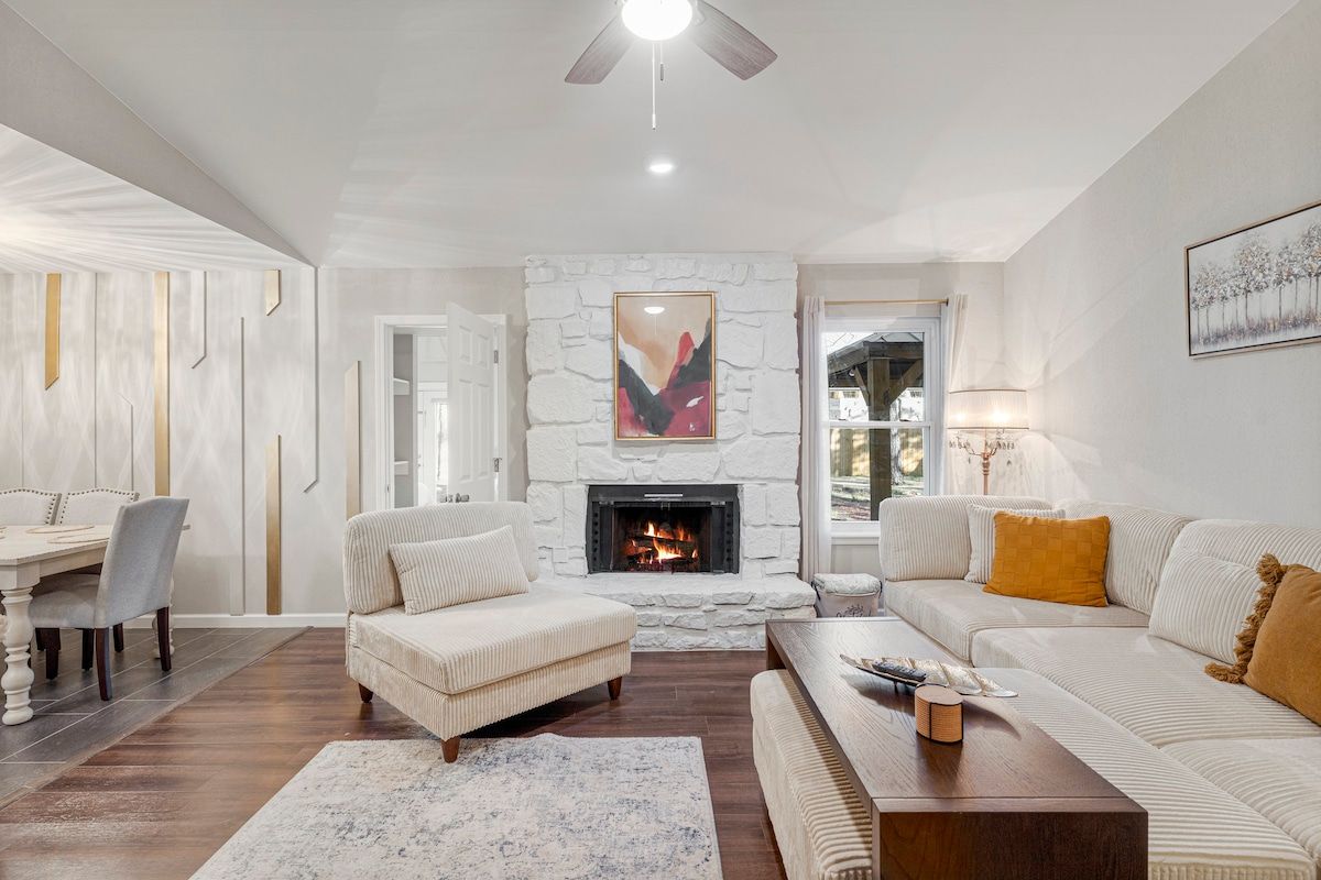 The Aster Oasis | Stunning 4BR & 7 Beds | Central