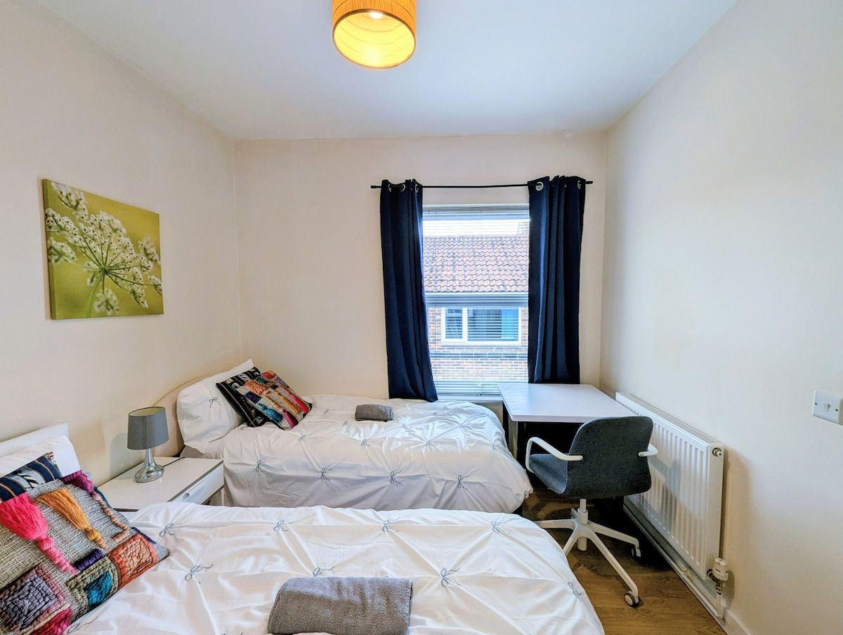 Contractor /Business & Family1BR Allocated Parking