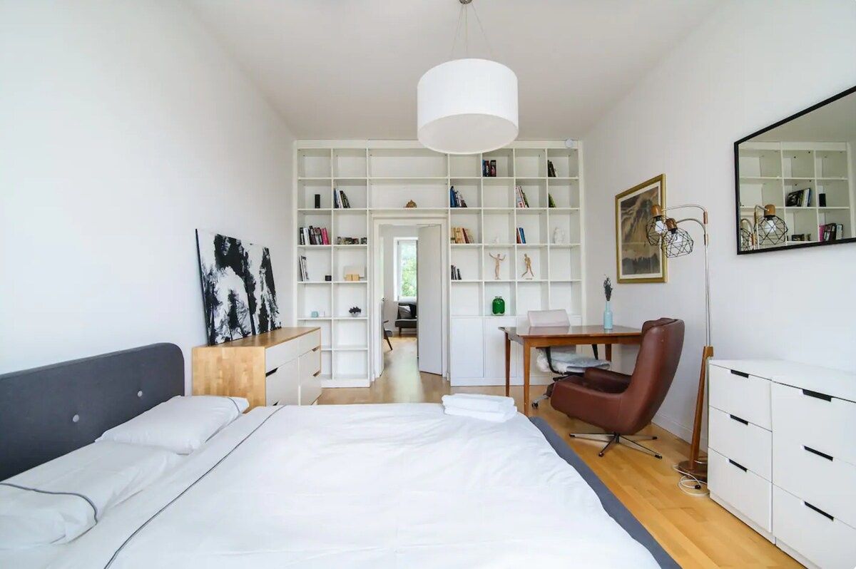 Charming flat with Great Location by URBAN RENT