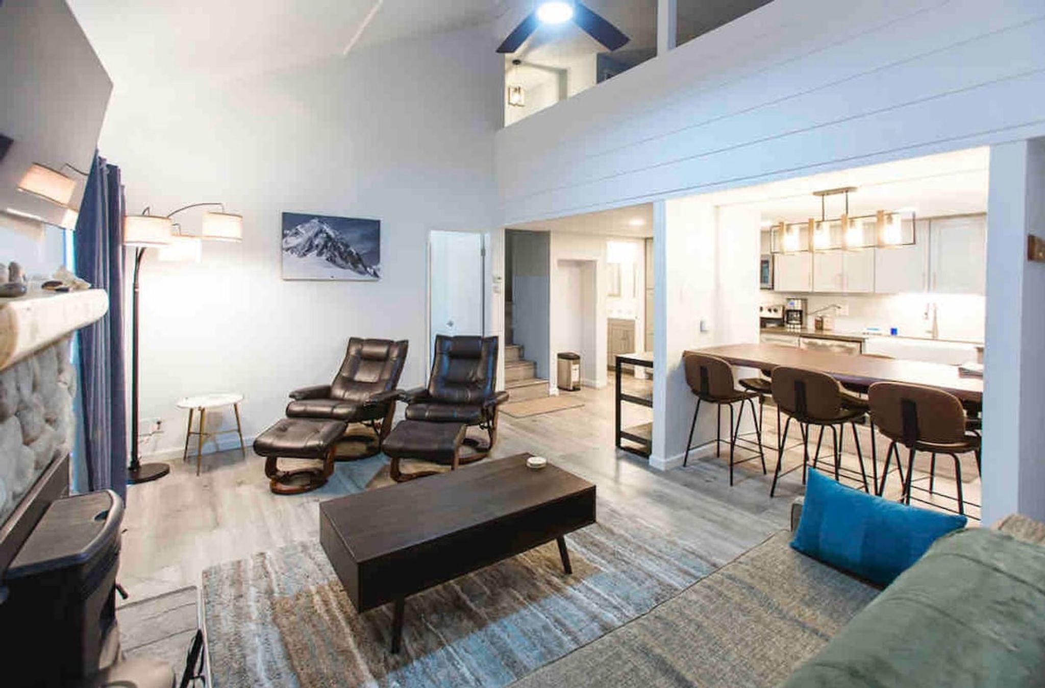 Pet Friendly 1BR loft 2BA Modern Mammoth Condo