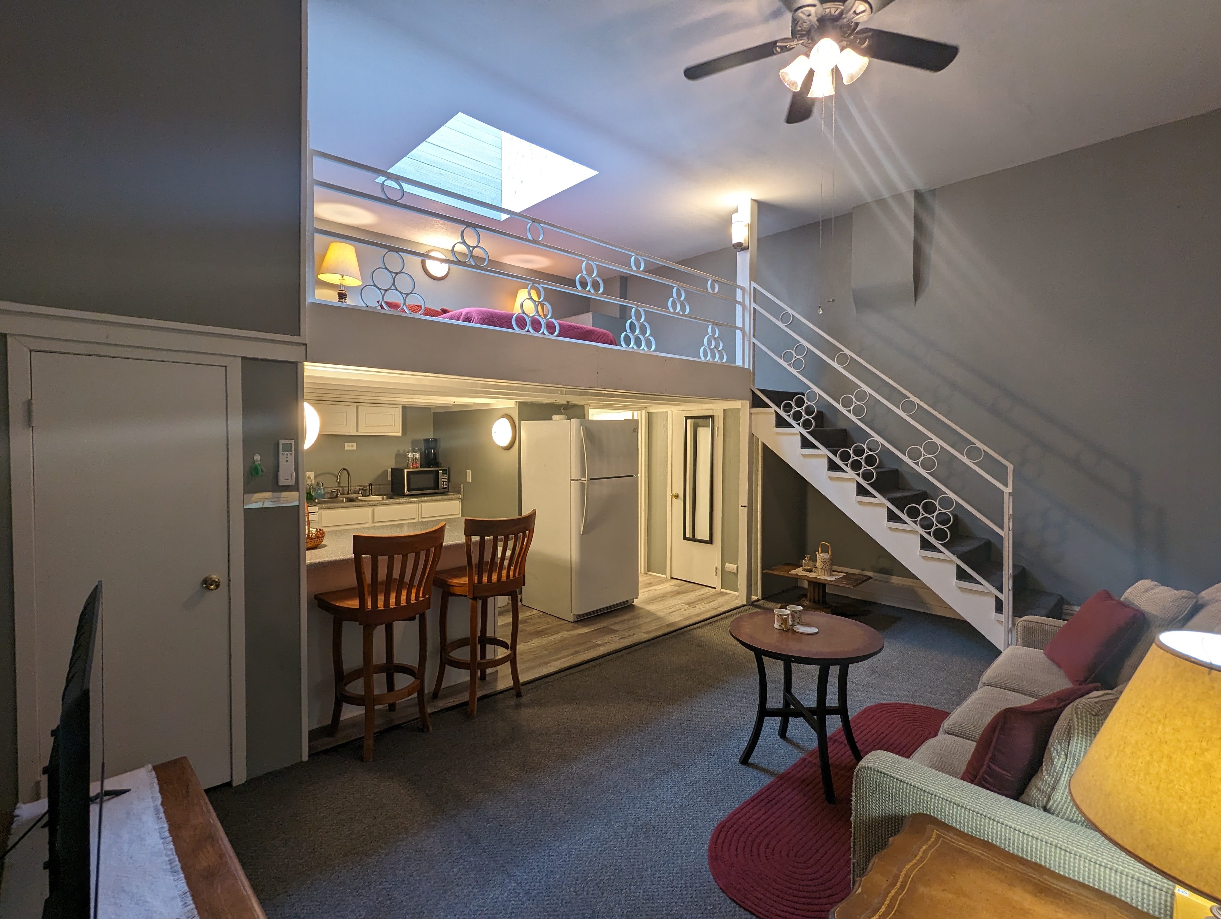 Cozy Loft Hideaway in Robinson