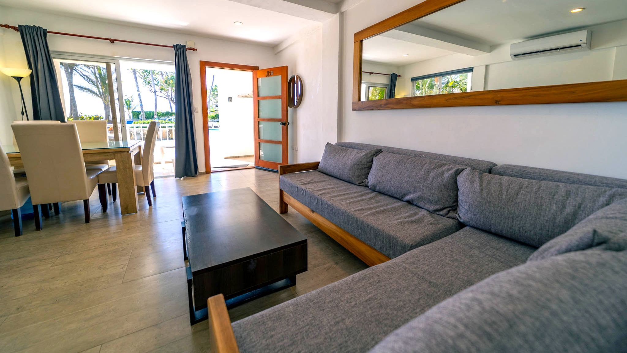 Beachfront 2BR Ground Floor w/ Patio • 15 Steps to Sand • Kite Beach