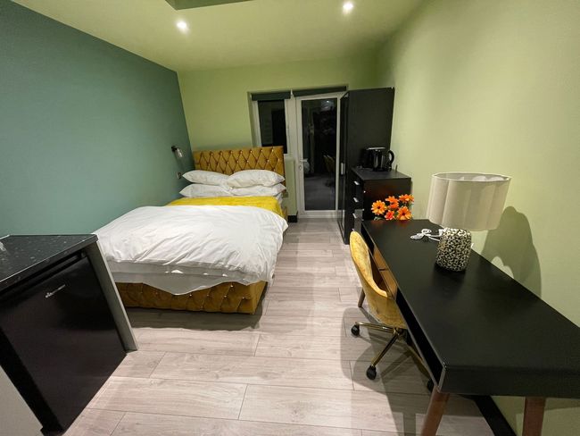 Letzi Private En-suite - M