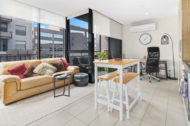 Stylish Melbourne Escape - 1 Bdrm|Gym |Air-Con