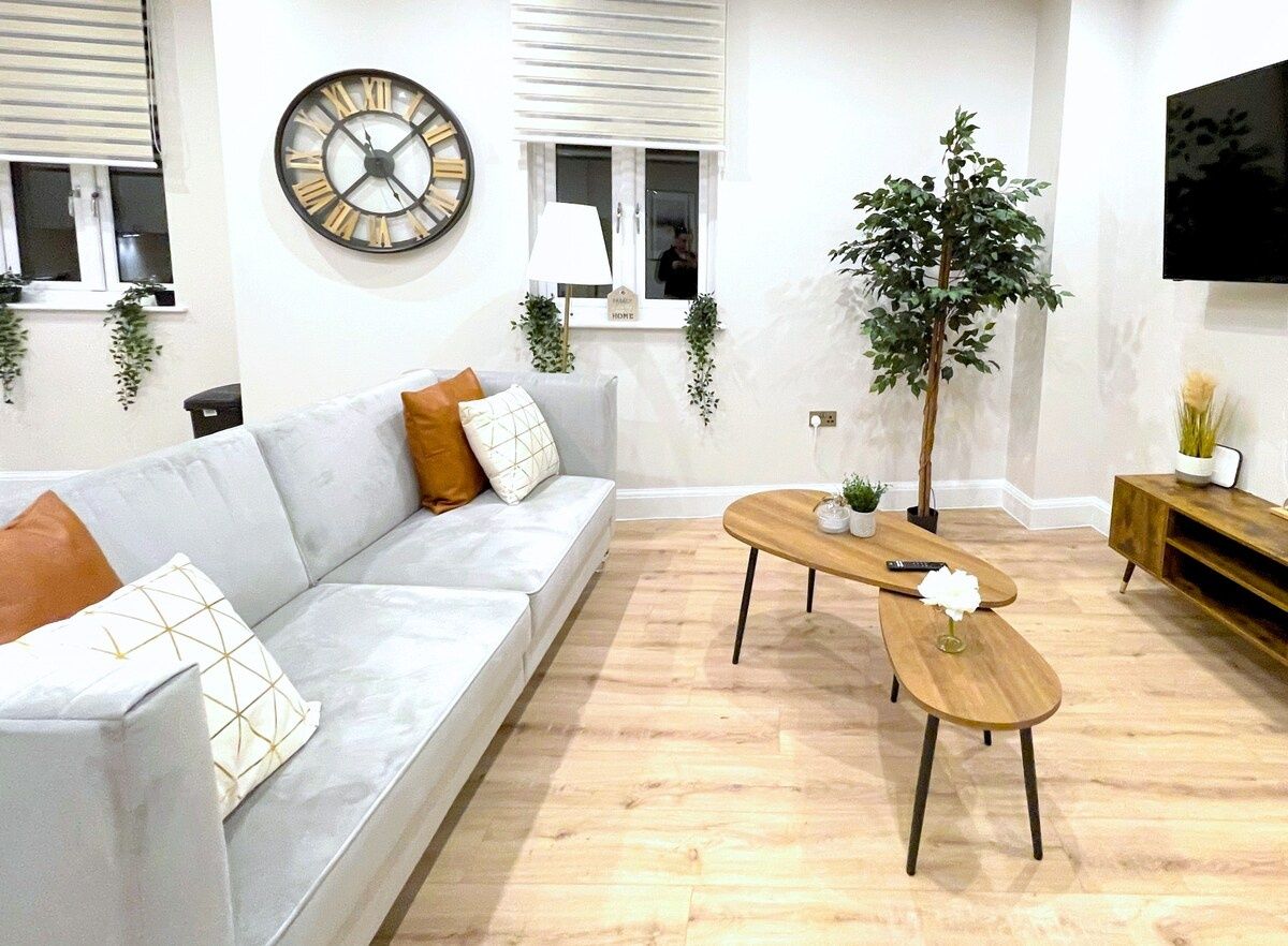 Shrewsbury Modern 1 Bedroom Flat By Bevolve