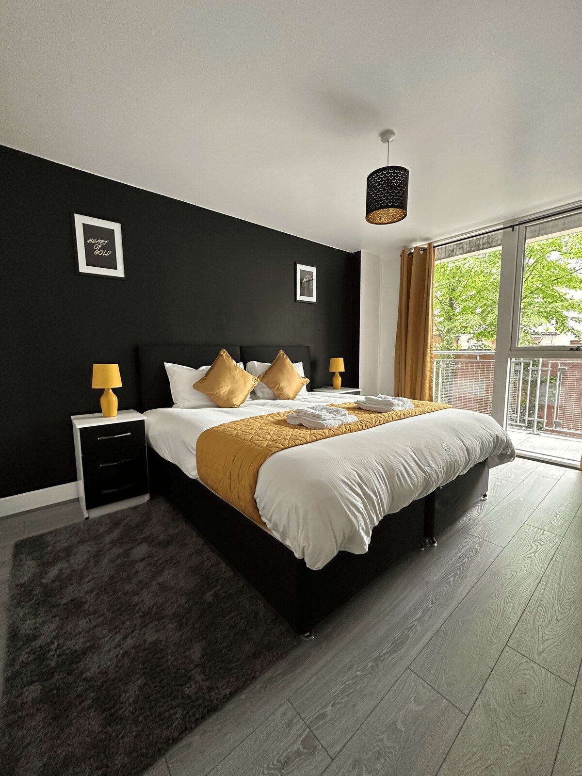 Spring Discount | Couples | Parking | Central