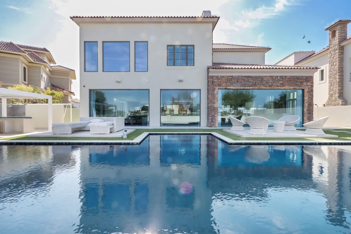Livbnb-Luxurious Family Getaway, 6BR Villa
