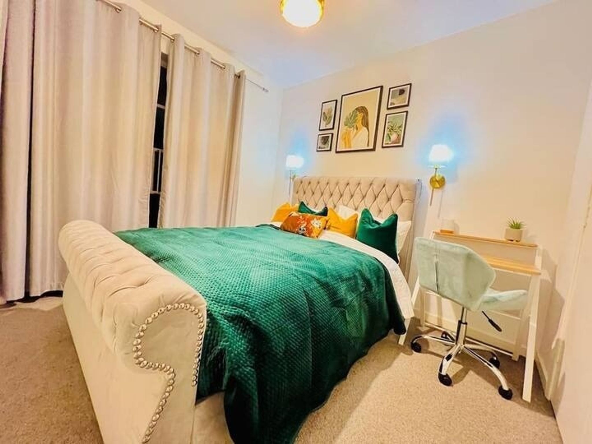 River Views, Central 2BR + Parking/WiFi