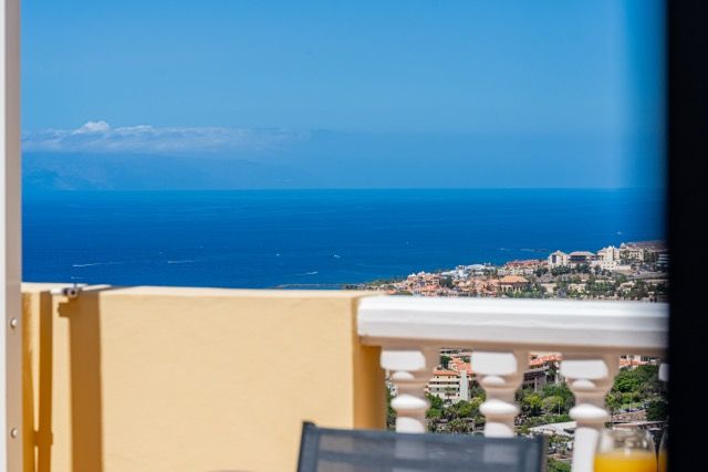 Apartment with terrace & views in Adeje
