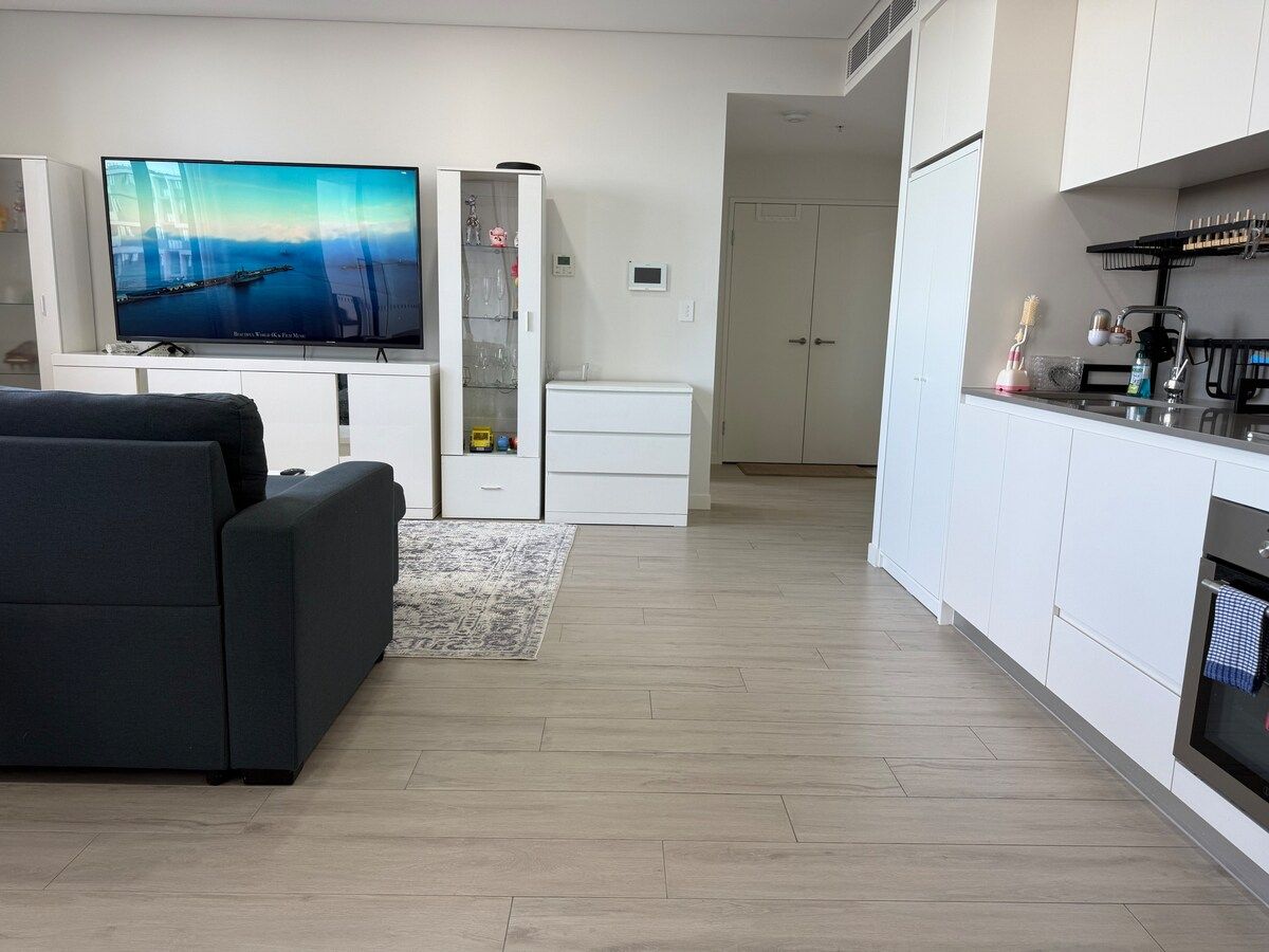 1779257930