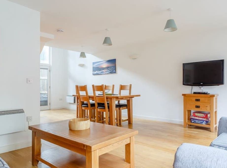 House No 6 - Goldcroft - Cornwall