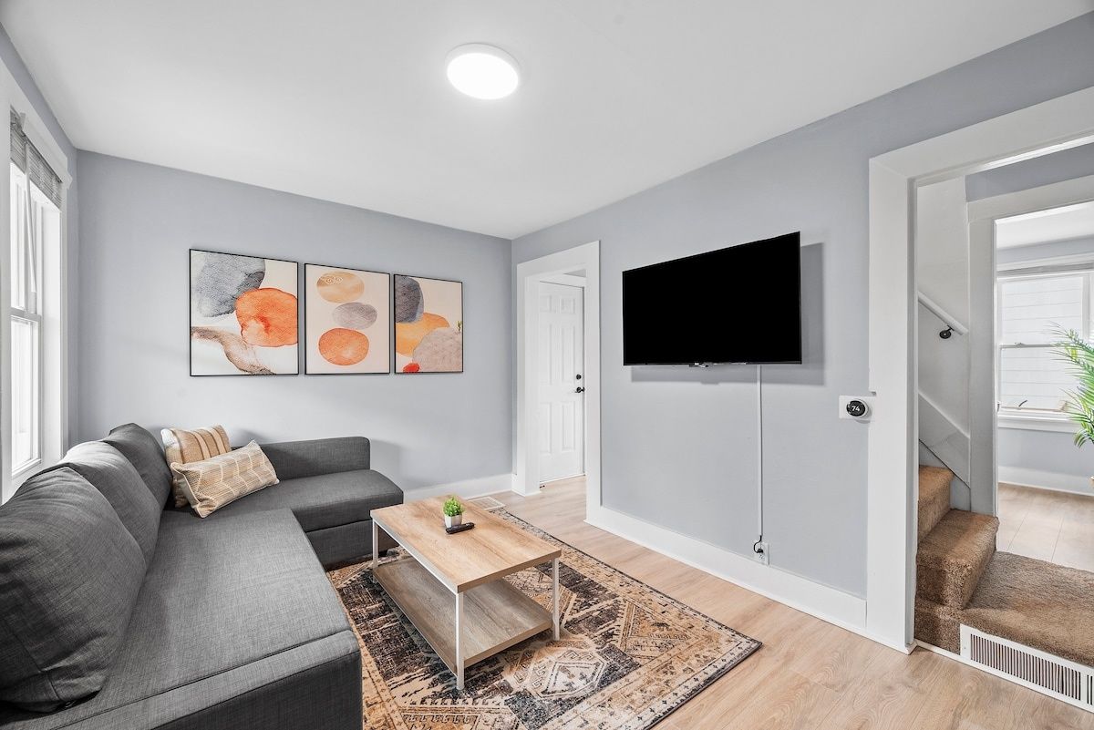 Cozy&Modern 2 Bdr Apartment Natrona Heights