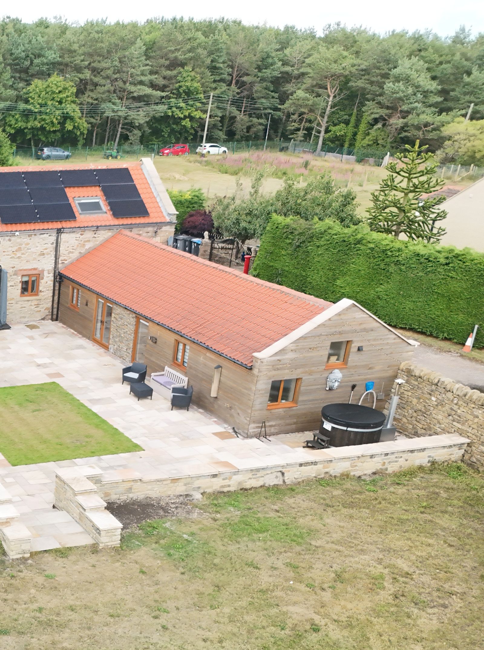 The Oak, Country Home, Sleeps 4 with Hot Tub near Durham & Bishop Auckland