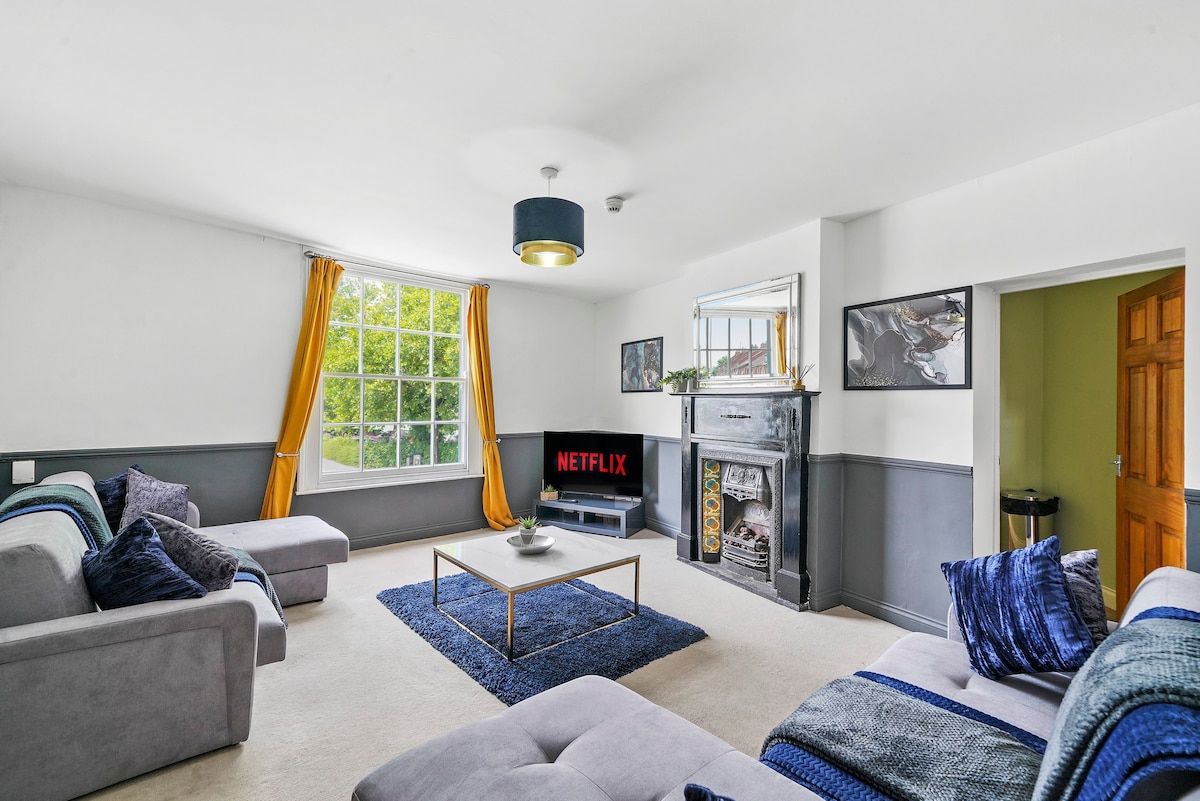 Harbourside Heaven in Bristol - Sleeps 8