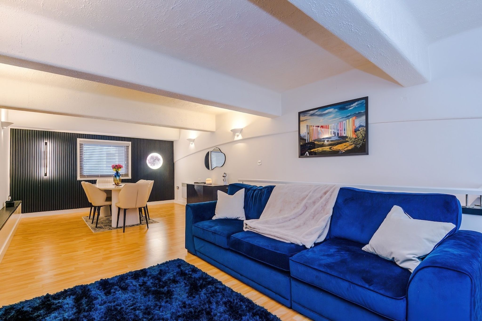 Luxurious Duplex Apartment, Central,  Sleeps 4