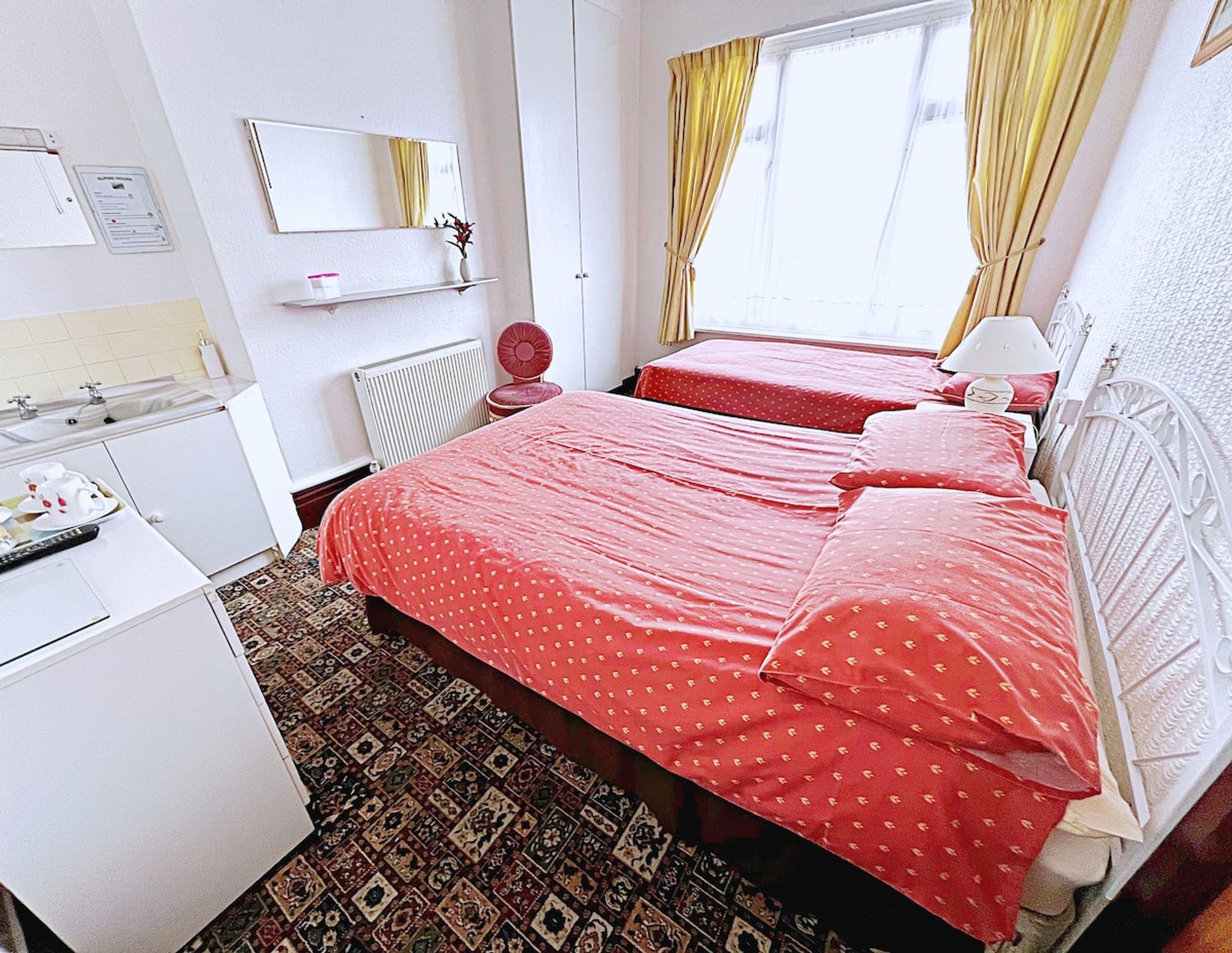 Affordable & Cozy Seaside Guest House| Cleethorpes