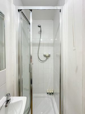 7201