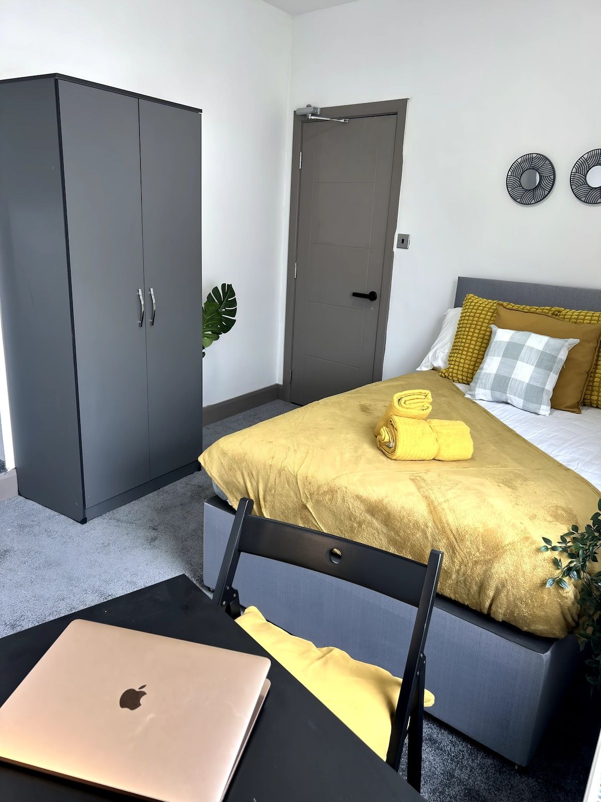 S2 Private room, Contractors, DRS, monthly, Desk