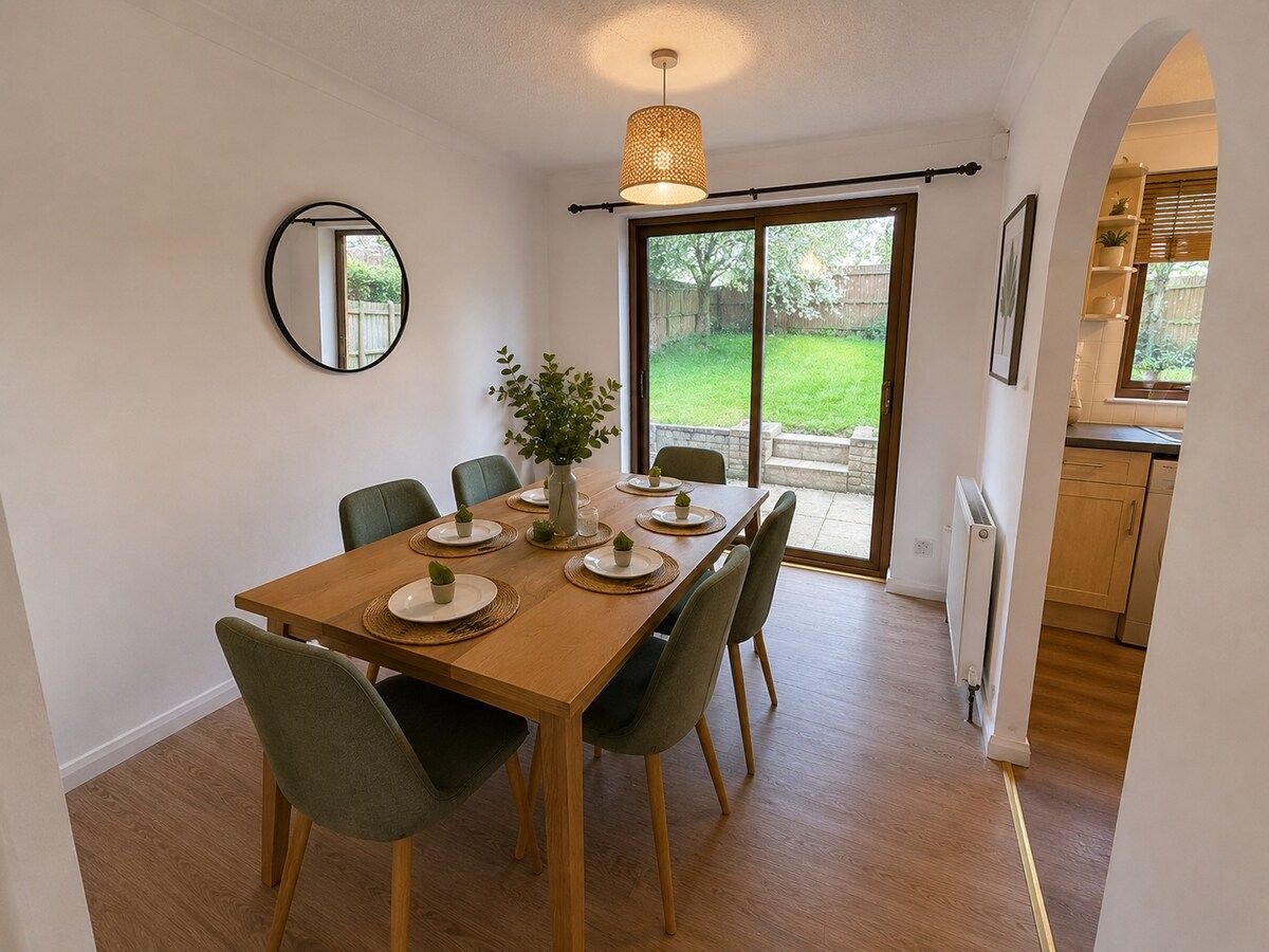 MK Corporate Manor | 5BR Luxury for Professionals