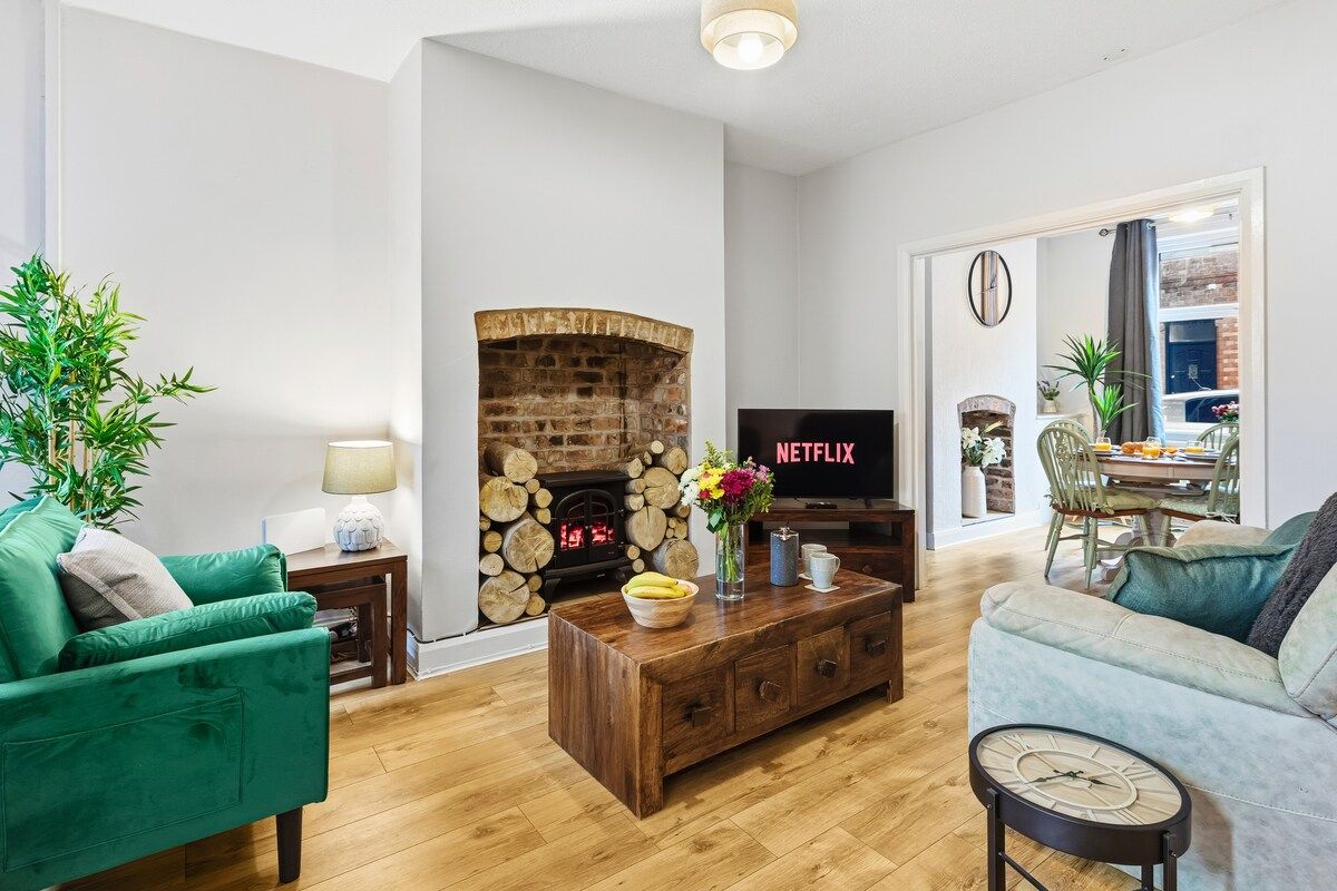 2BR Modern House -Groups/Near Station/Free Parking