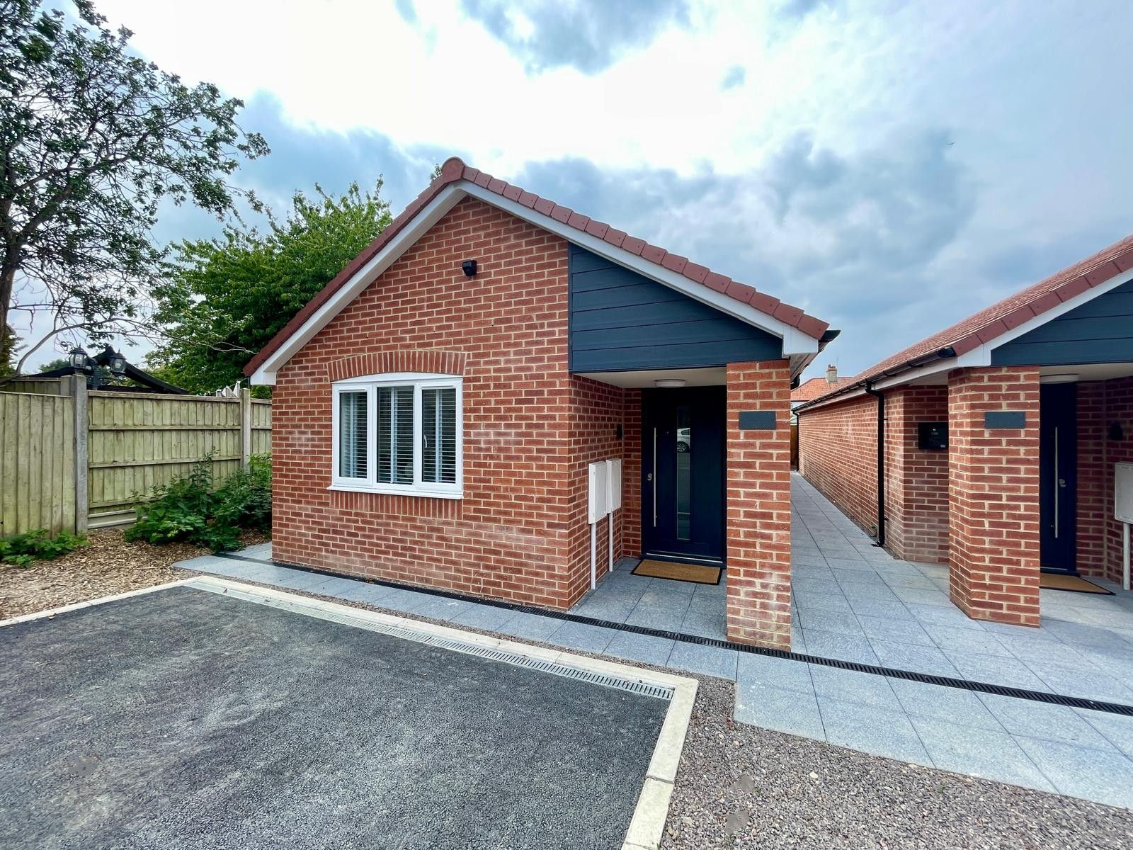 NEW Bungalow • near Quays • Ample Free Parking