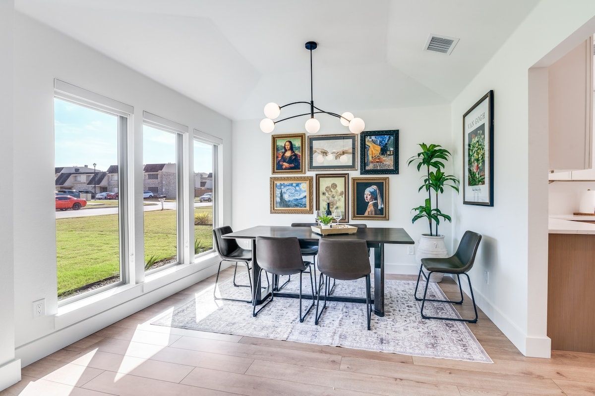 The Goph Getaway 4B 2B Duplex KING Pet Friendly