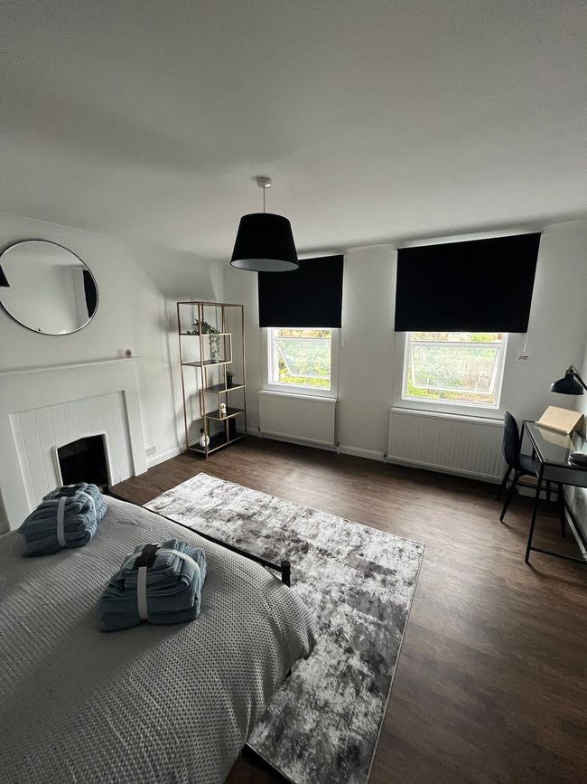 Beautiful 1 Bed Flat | Sleeps 4