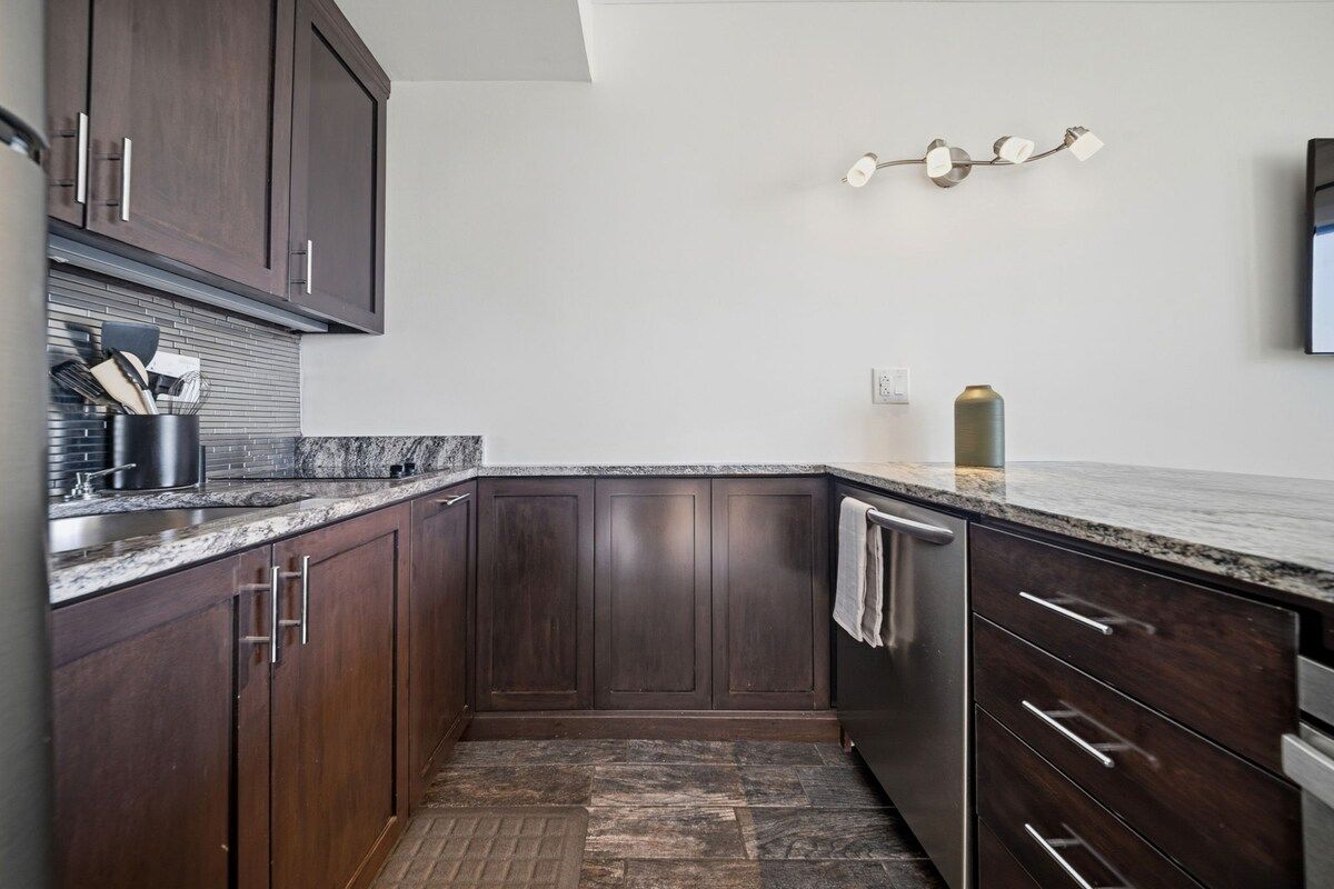 Olive Tide | Riverfront Downtown | Curated Design