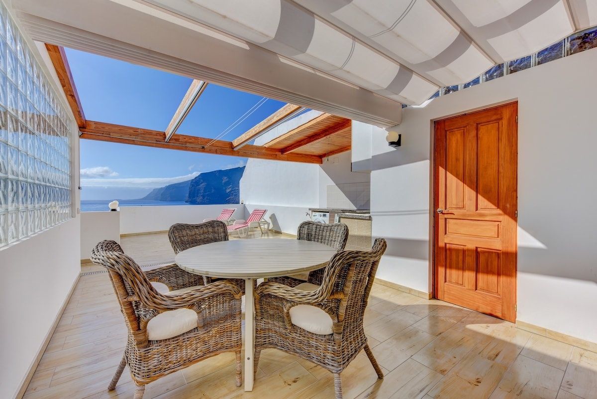 Carmen studio. Rooftop loft - unique and romantic