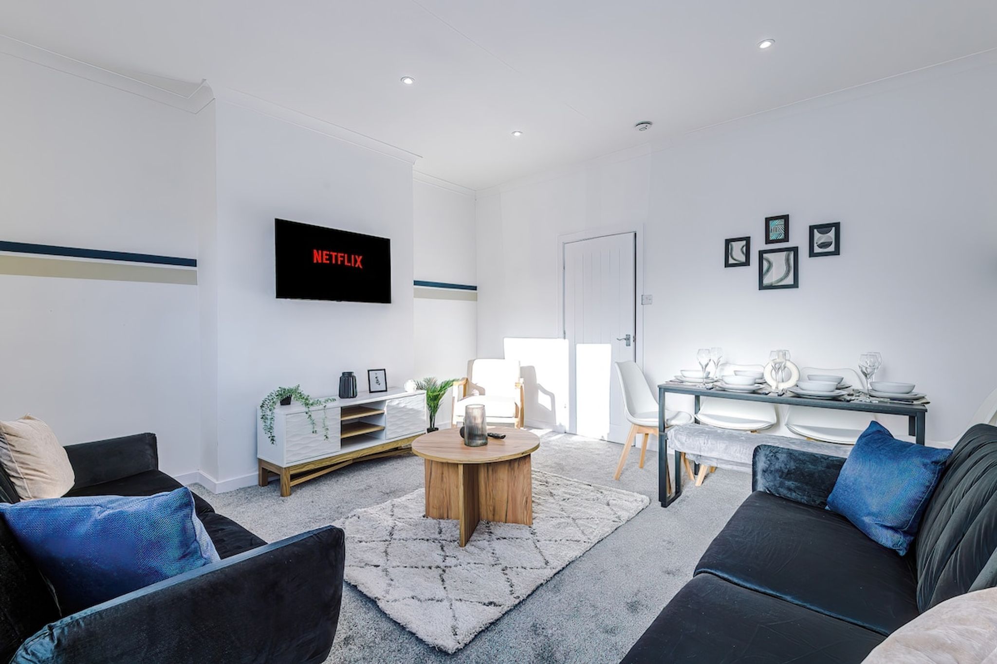 Modern 2BR Near Wakefield Centre – w. Parking | NS