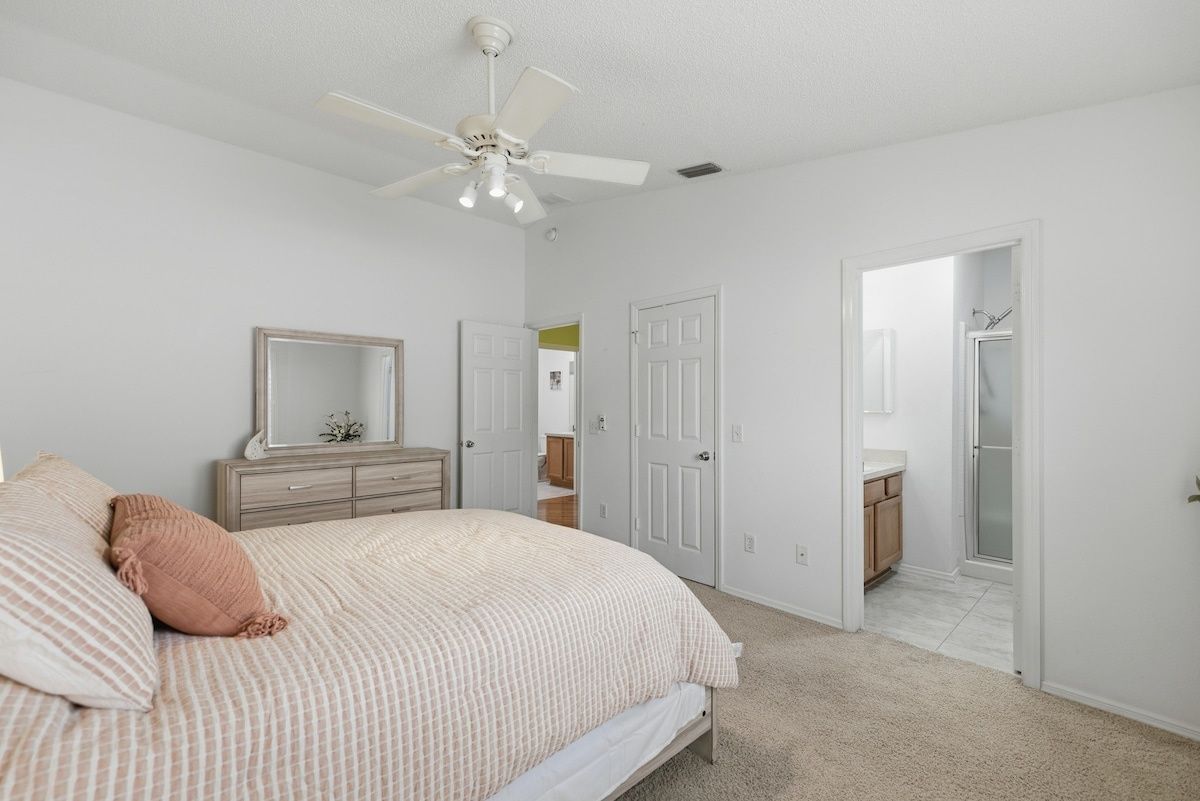 Lake Sumter 2BR · Golf Cart · BBQ · Brownwood — photo 13