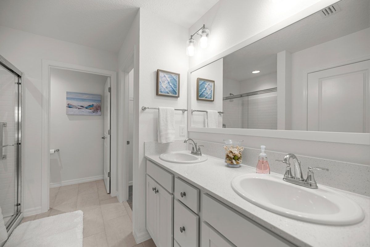 The Strawbridge · 2 Ensuite Suites · Golf Cart — photo 17