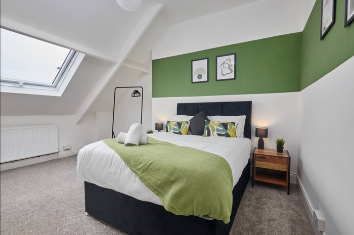 House in Newcastle upon Tyne: Large 4 Bedroom Home near Newcastle City Centre, photo 4