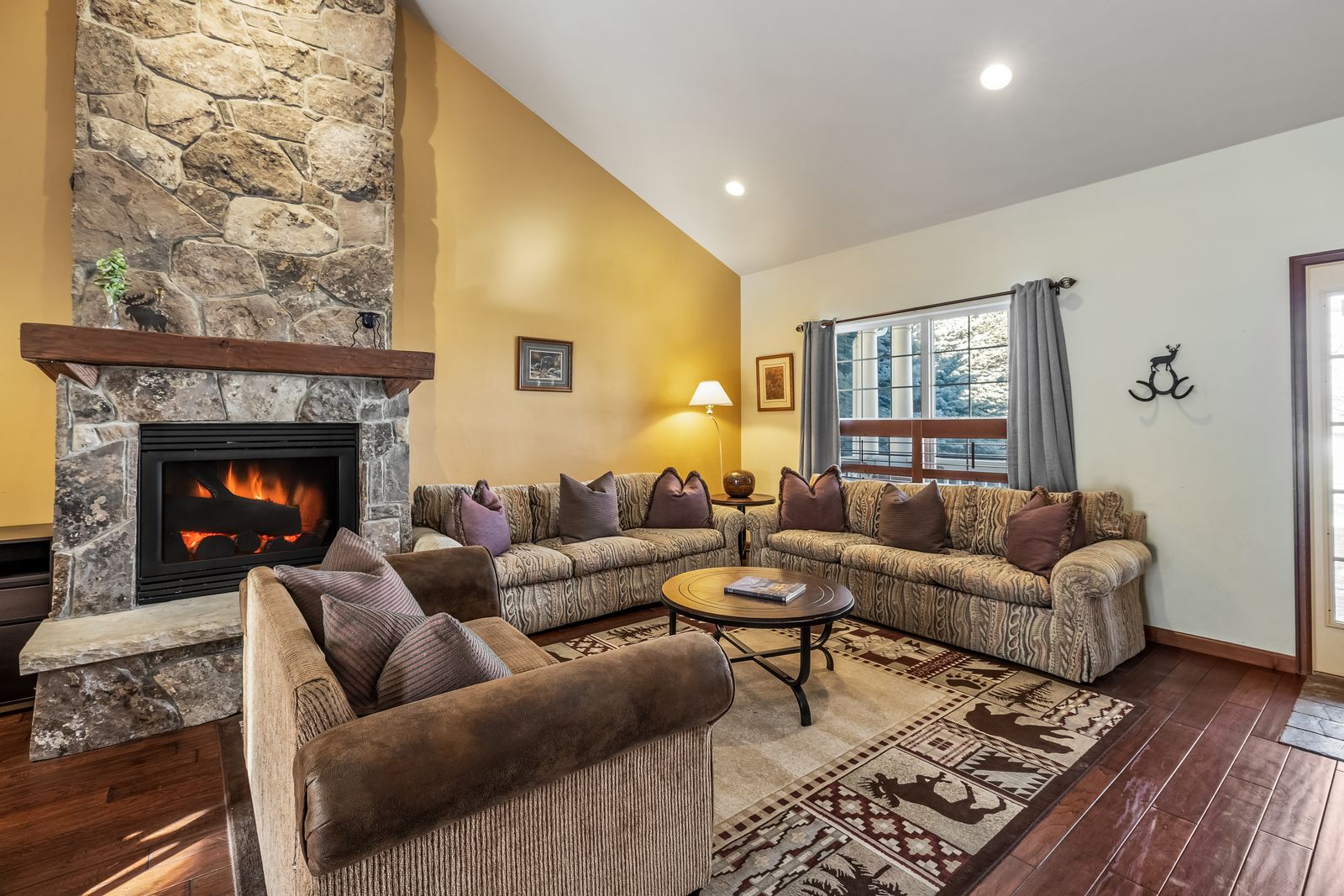 Gypsum Summer Retreat – 3BR Home Near Trails & Golf